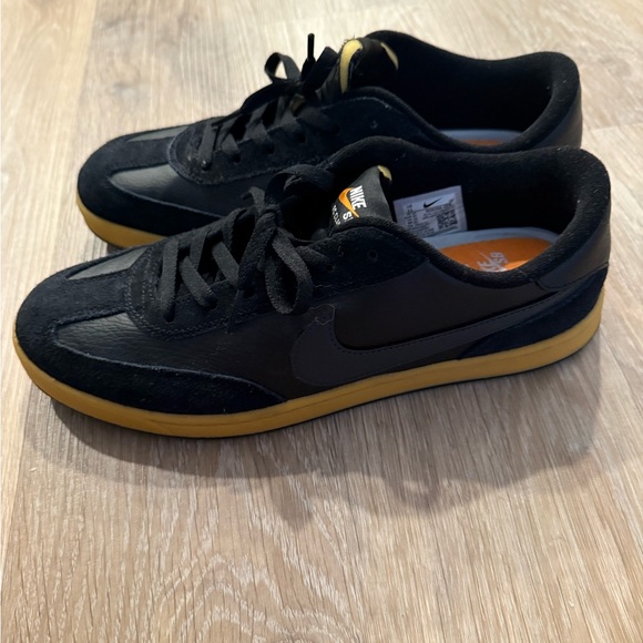 Nike SB FC Classic Black & Gum Skate Shoes size 11 - Picture 2 of 8